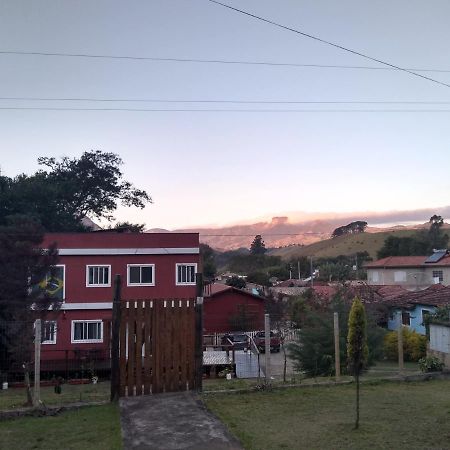 Quarto Aconchegante São Bento do Sapucaí Eksteriør bilde